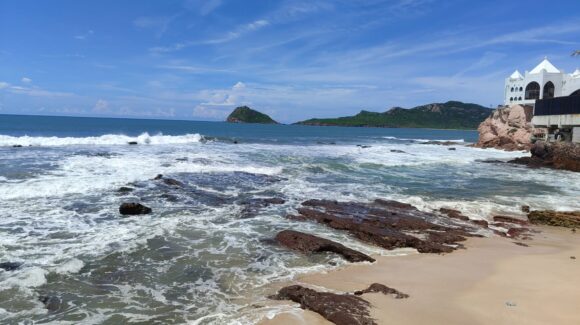 ¡Reanudan actividades marítimas en Mazatlán! Piden precaución por mar de fondo y oleaje elevado