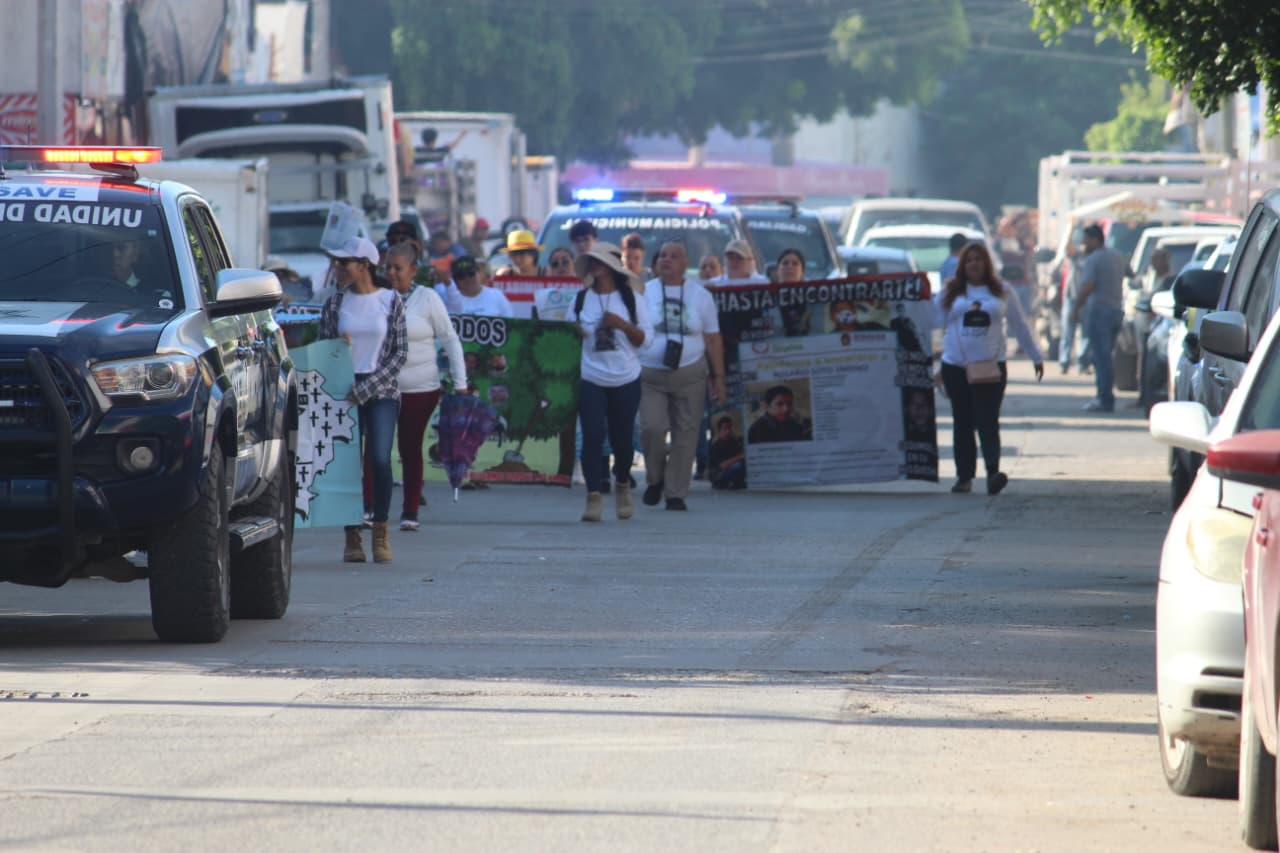 marcha del Día Internacional de las Víctimas de Desaparición Forzada en Guasave