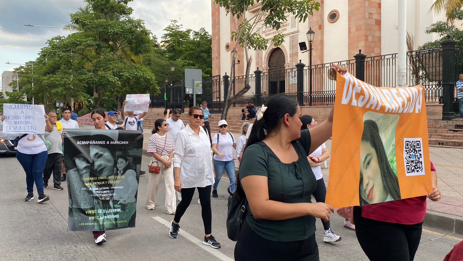 marcha por desaparición de Patricia, Denisse y Francisco en Culiacán