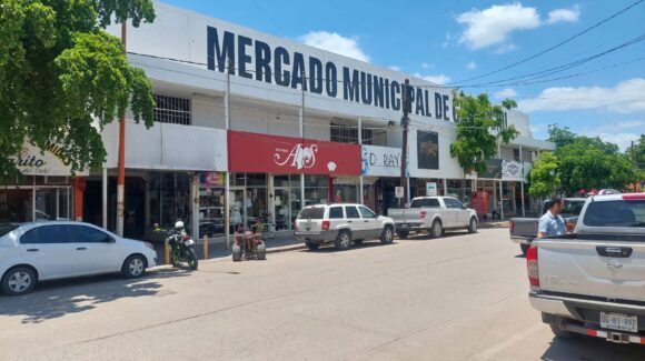 Proyecto para rehabilitar planta alta del Mercado Municipal sigue firme; Ayuntamiento de Salvador Alvarado mantiene gestiones ante el Estado