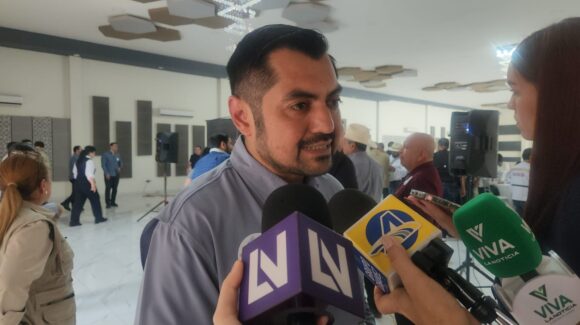 Quieren descartar daños al corazón: monitorean en el Pediátrico a niño quemado con poste de CFE en Guasave