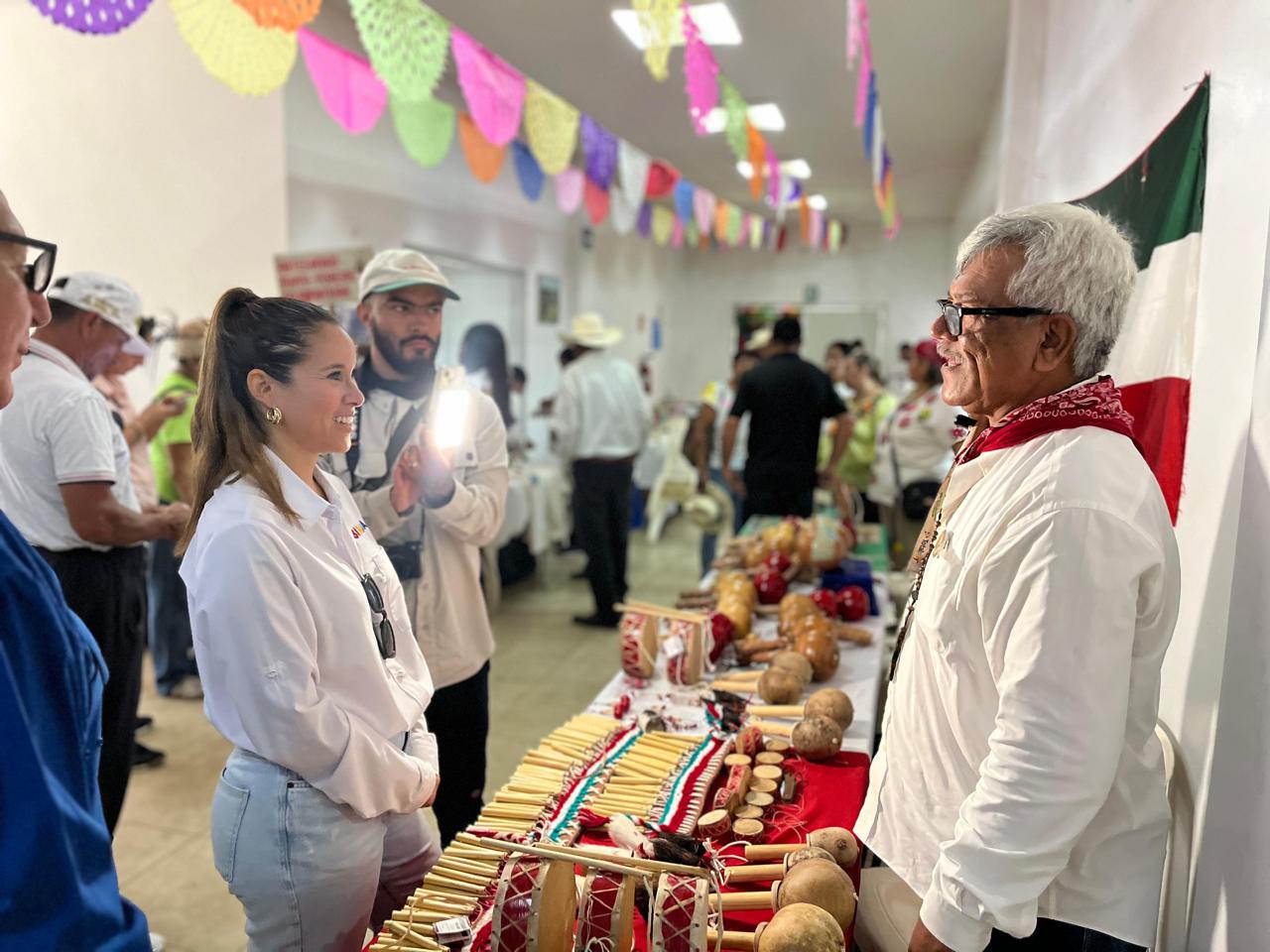 Mireya Sosa Osuna visita San Miguel Zapotitlán
