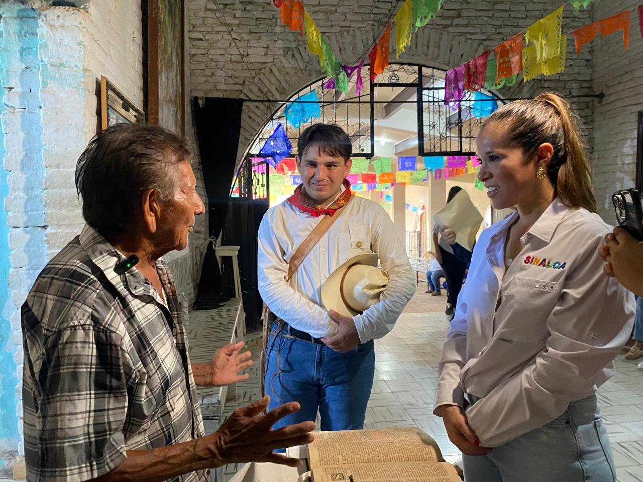 Mireya Sosa Osuna visita San Miguel Zapotitlán