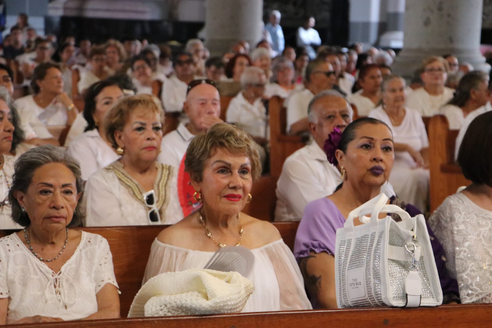 Adultos mayores celebran el Día de los Abuelos con misa en la Catedral de Mazatlán