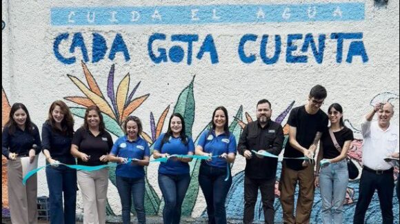 “Cada Gota Cuenta” develan el mural para promover el cuidado del agua en Culiacán