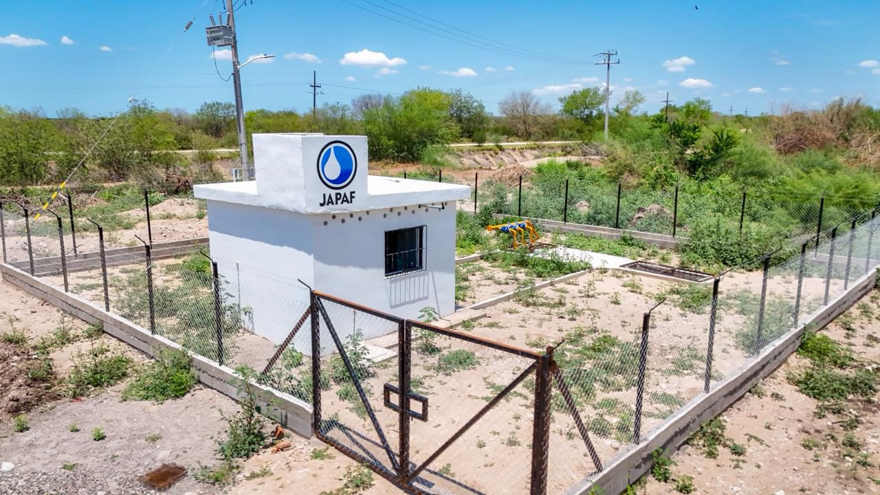 Gildardo Leyva entrega obras en comunidades de El Fuerte