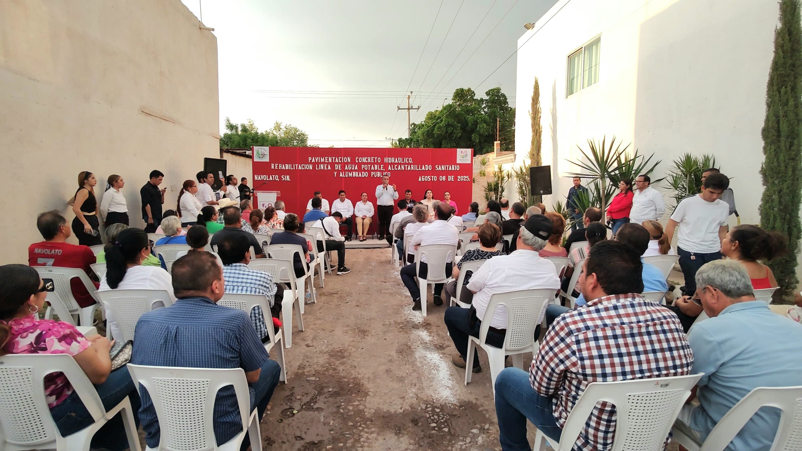 Arranca pavimentación y rehabilitación de calle de Navolato