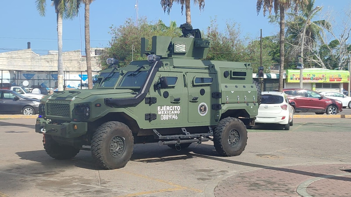 Ejército patrulla las calles de Los Mochis