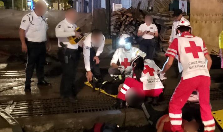 pareja derrapa en motocicleta en mazatlan sin