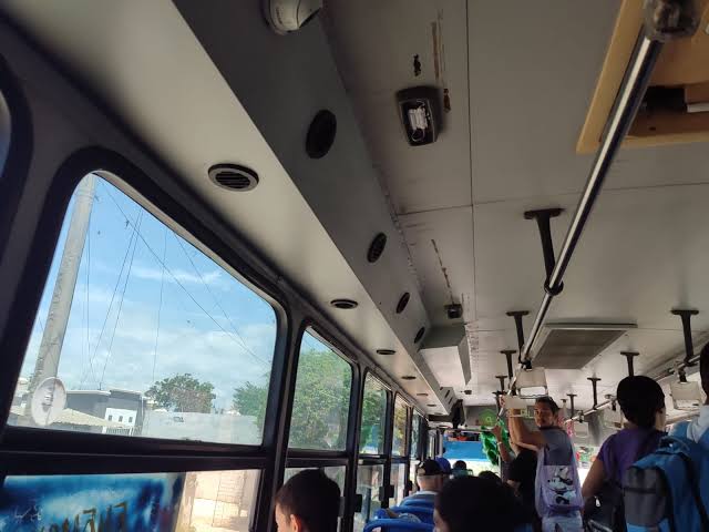 pasajeros sufren altas temperaturas a bordo de los urbanos