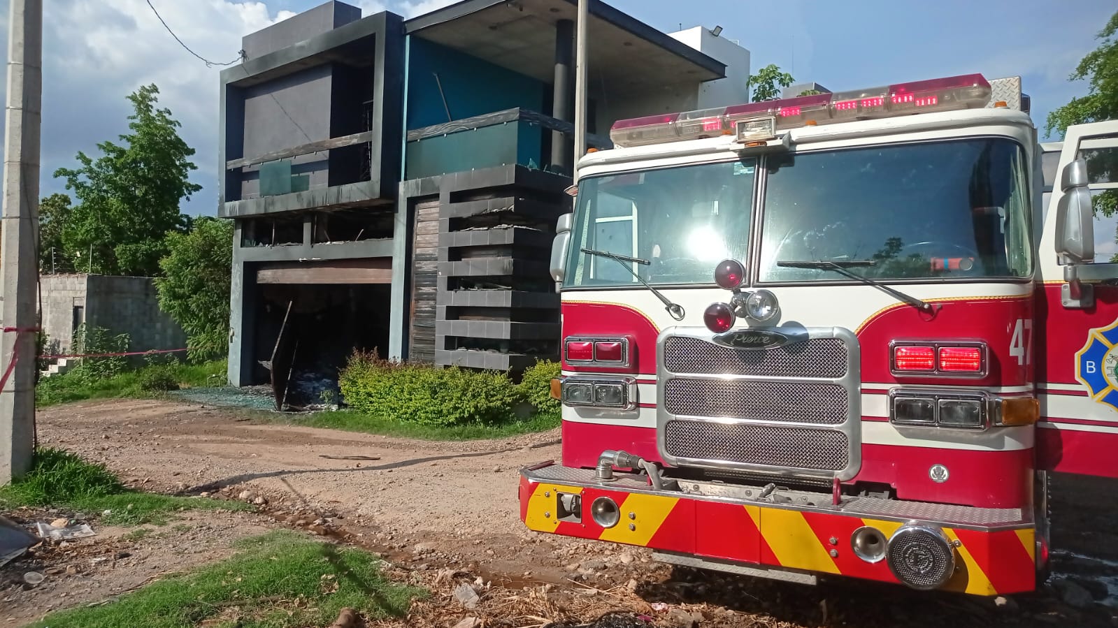 Casa incendiada en Culiacán