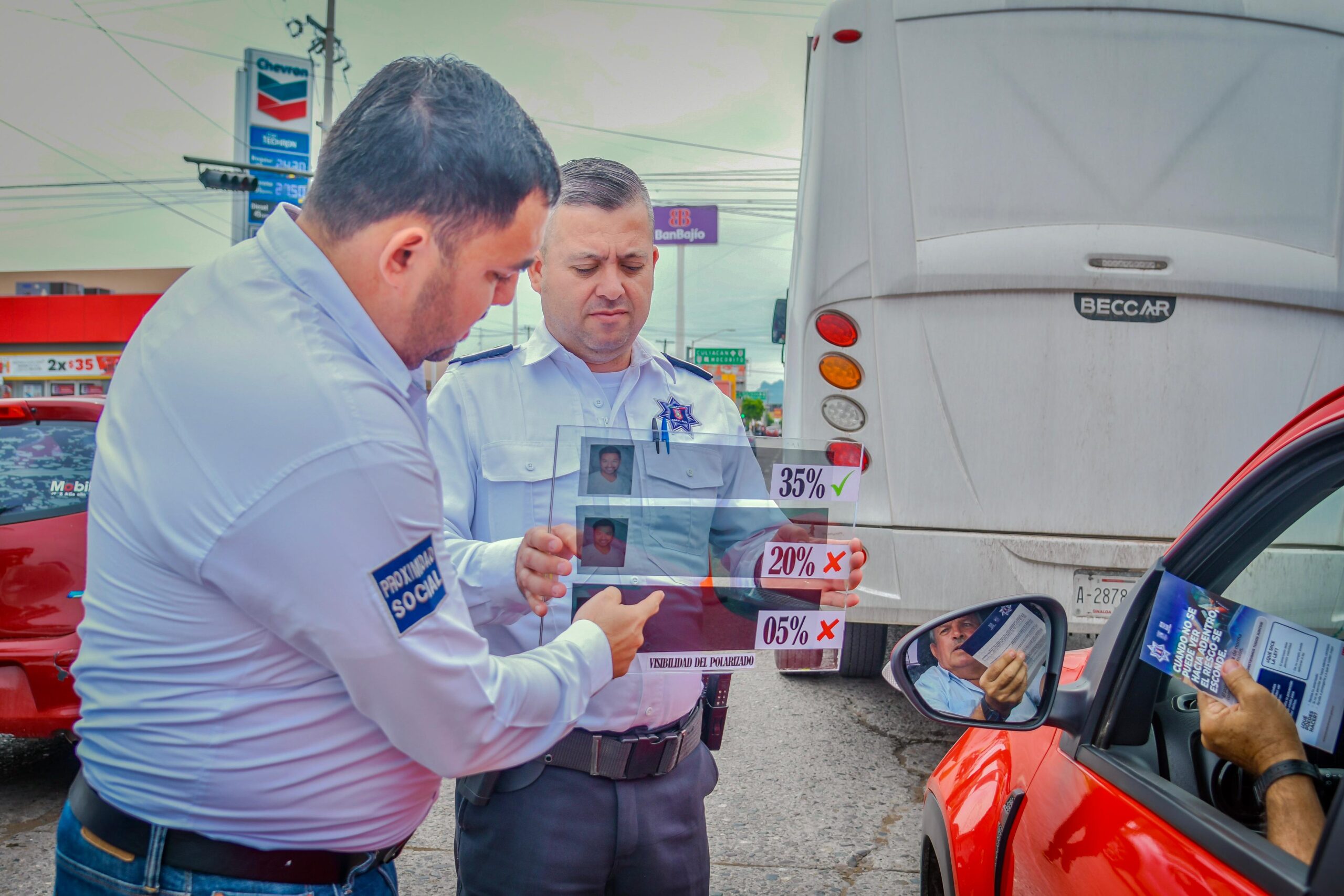 Campaña estatal de concientización en polarizado de vehículos en Guamúchil