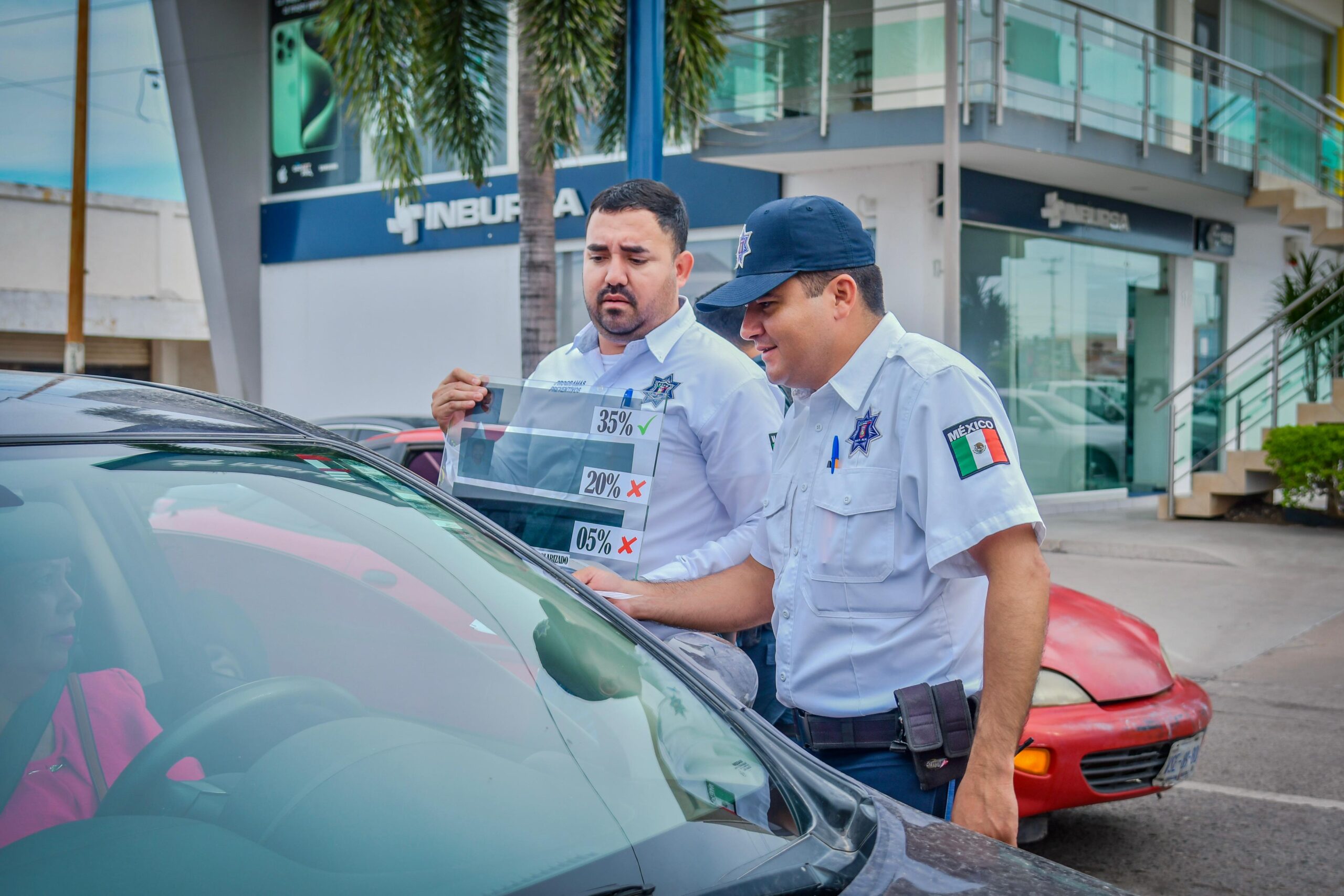 Campaña estatal de concientización en polarizado de vehículos en Guamúchil