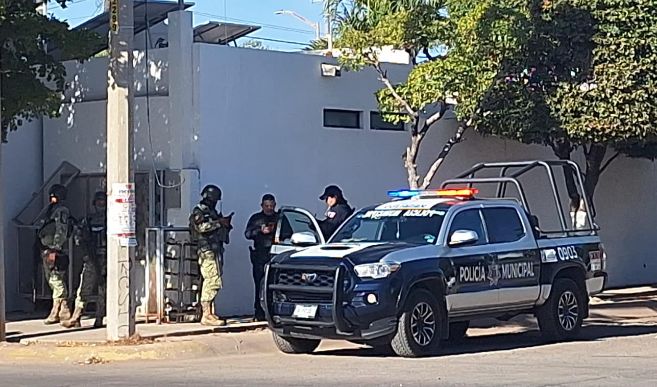 Policía Municipal de día