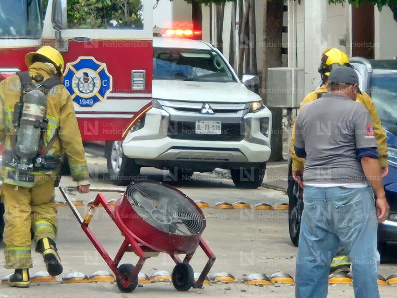 policias y bomberos actuaron de manera oportuna ante el incendio