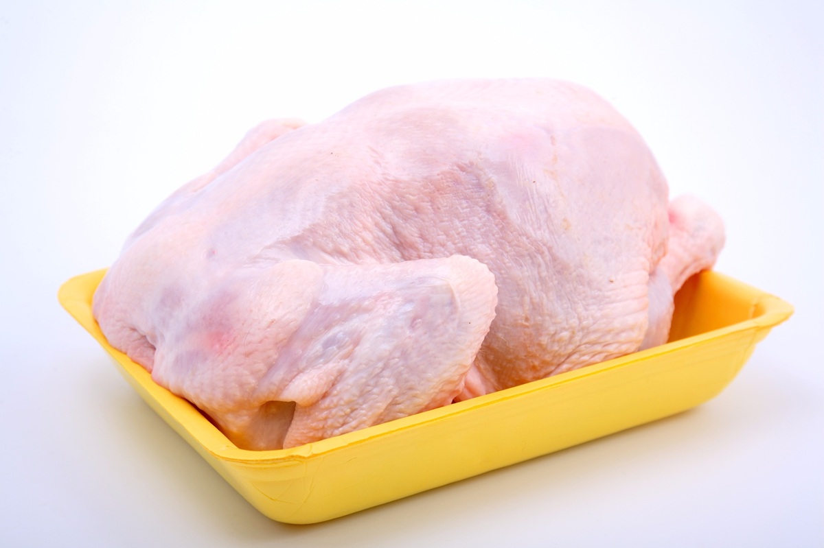 Pollo entero en charola