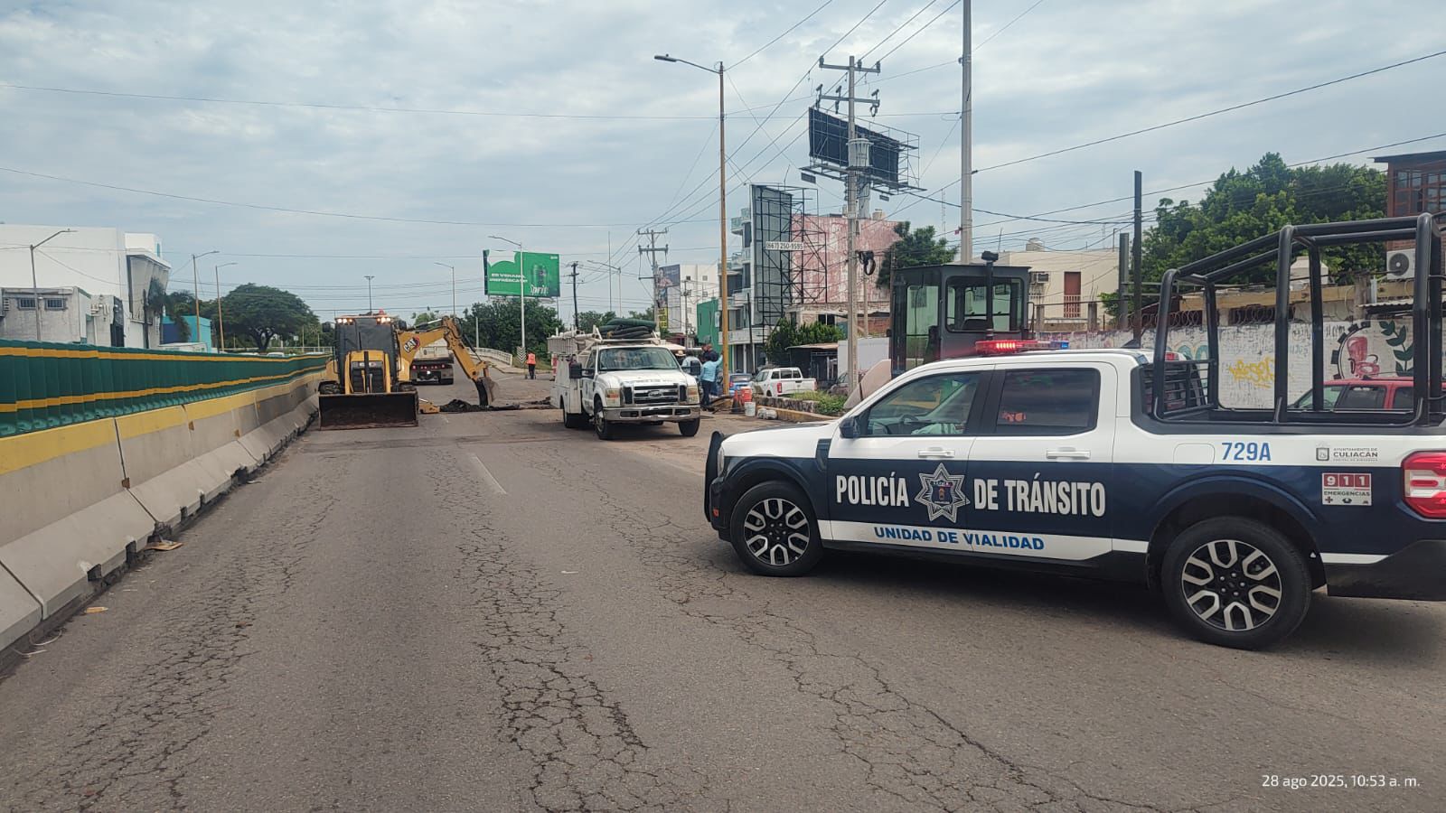 por reparaciones de Japac el bulevar Jose limon se encuentra cerrado