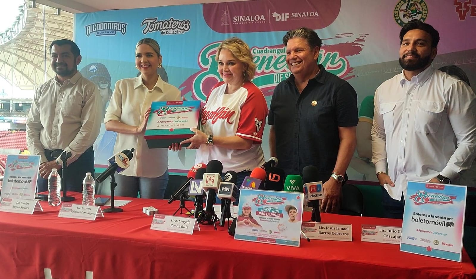 presentacion del cuadrangular por parte de las autoridades
