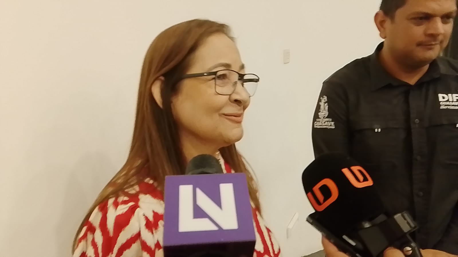 presidenta del dif guasave ana luisa leon perea