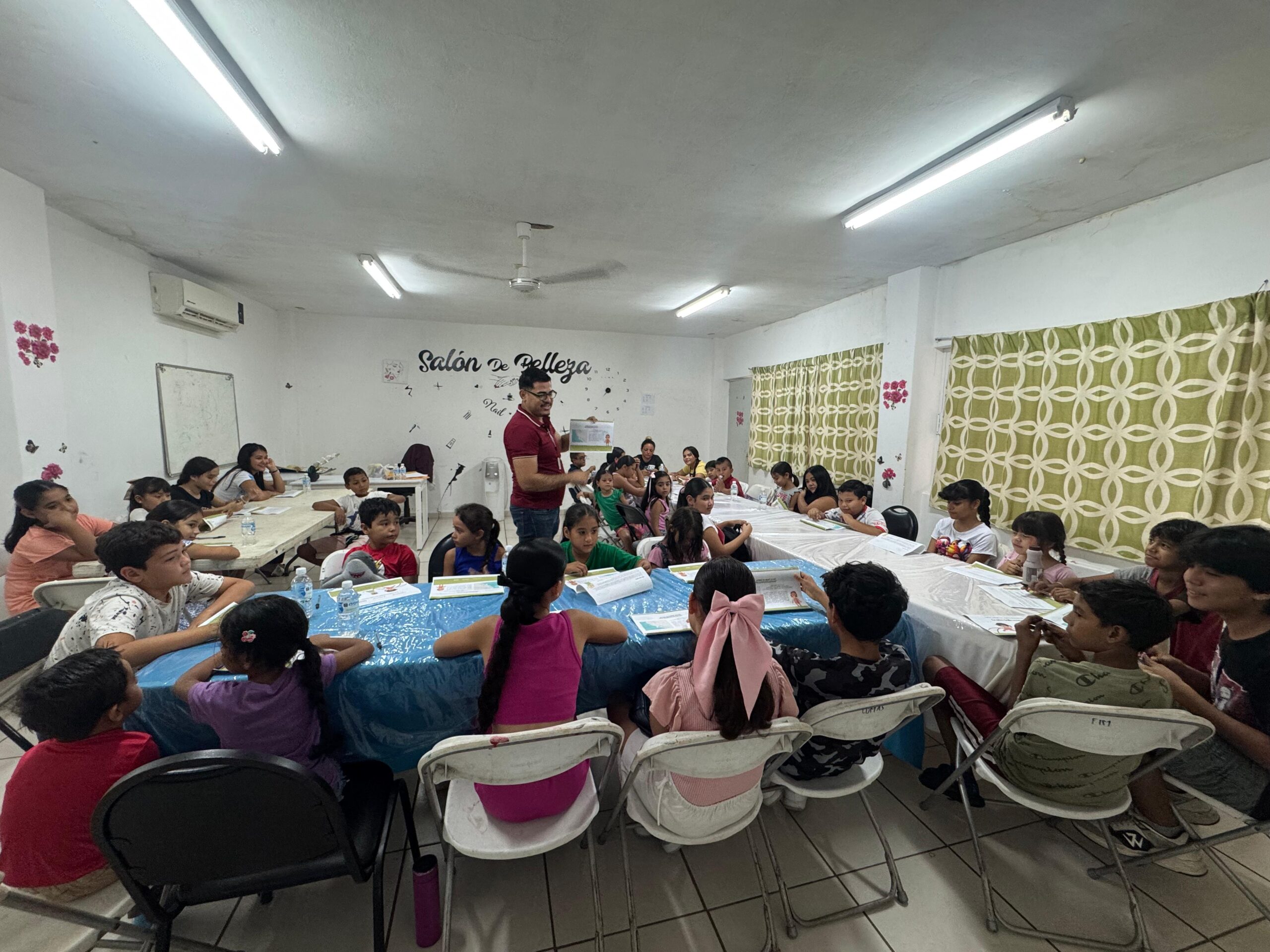 Programa "Aprendiendo de la mar" en Mazatlán