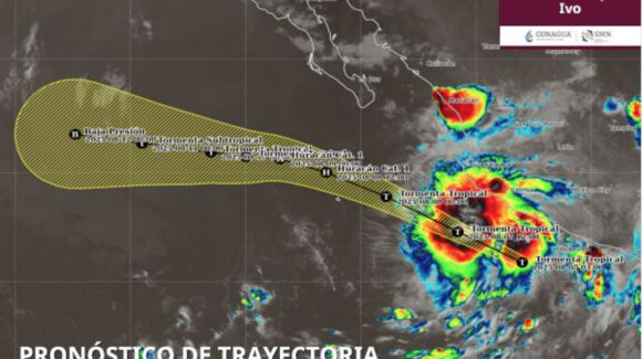Tormenta tropical ‘Ivo’ se desplaza cerca de costas de Michoacán y Colima