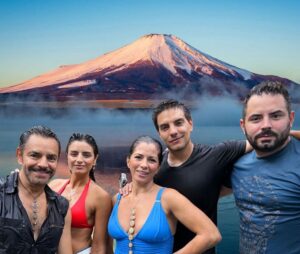 Llega la quinta temporada De Viaje con los Derbez, ahora en Japón