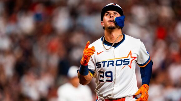El mexicano Ramón Urías conecta primer home run con los Astros de Houston