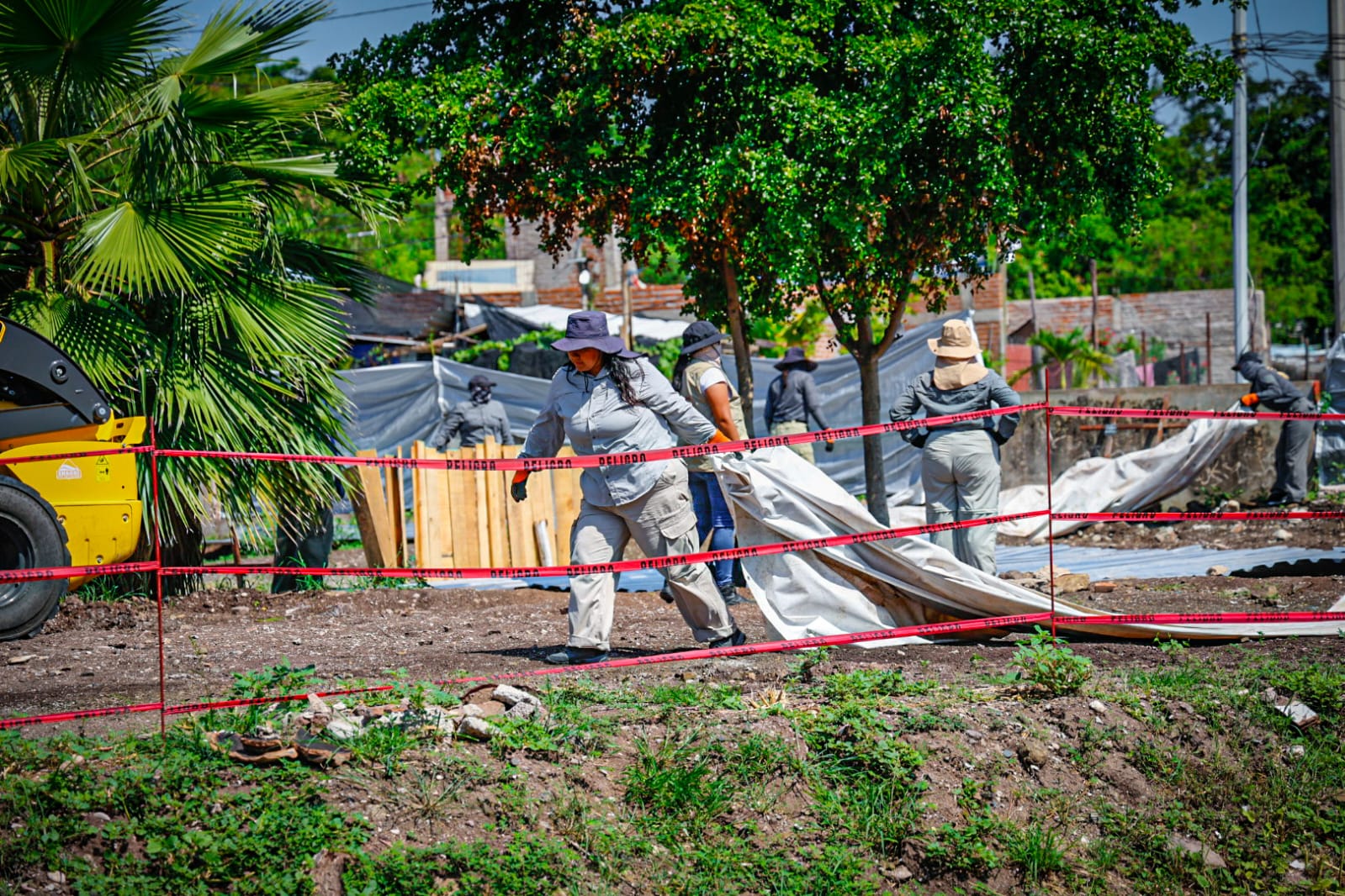 rastreadoras en panteon veintiuno de marzo en culiacan madres