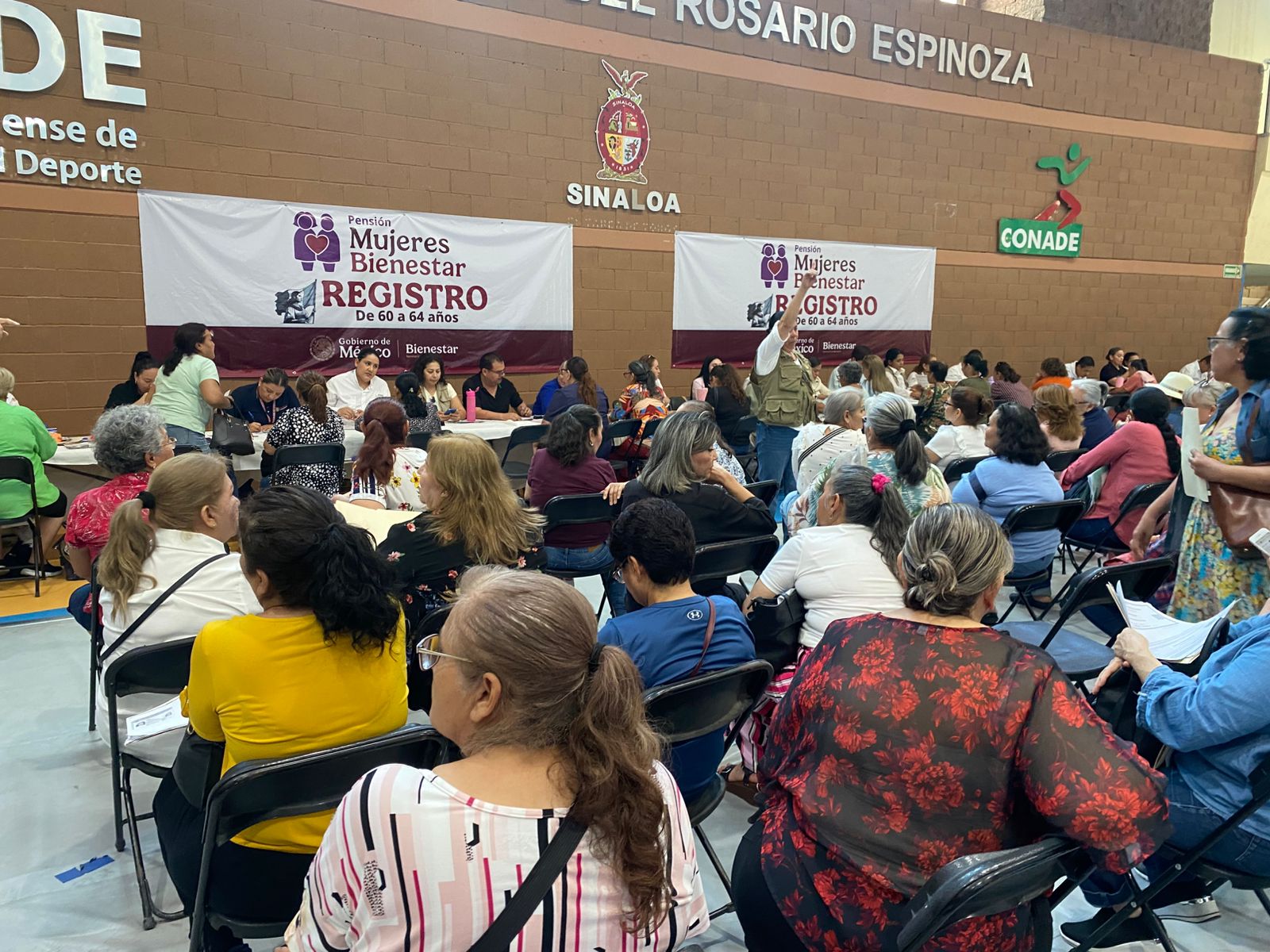 registro para programa Mujeres Bienestar en el Centro de Alto Rendimiento María del Rosario Espinoza en Culiacán