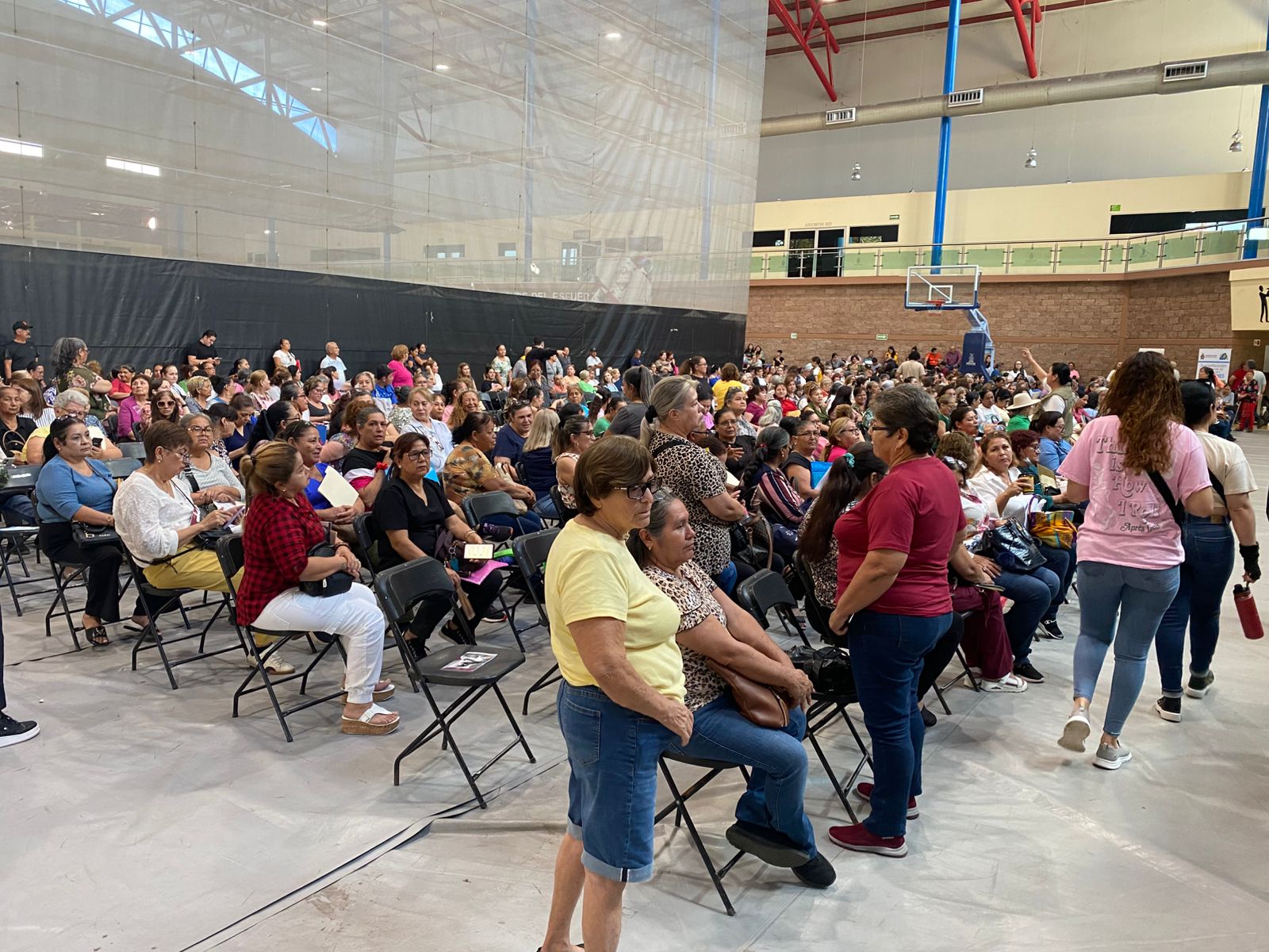 registro para programa Mujeres Bienestar en el Centro de Alto Rendimiento María del Rosario Espinoza en Culiacán