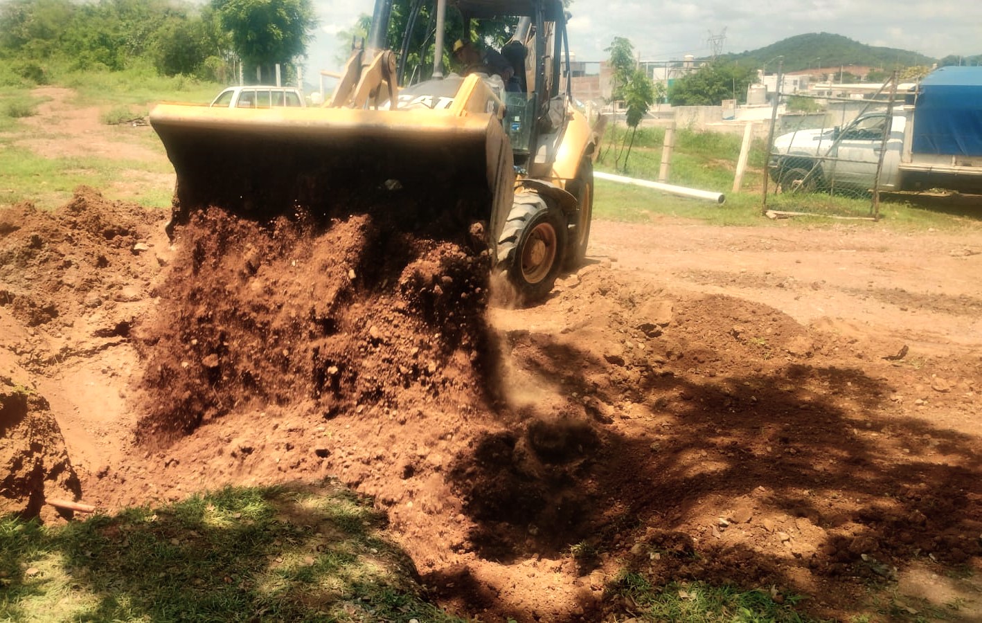 Reparan línea de abasto de agua en El Chilillo, Mazatlán