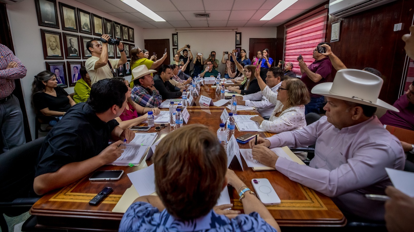Reunión en el cabildo