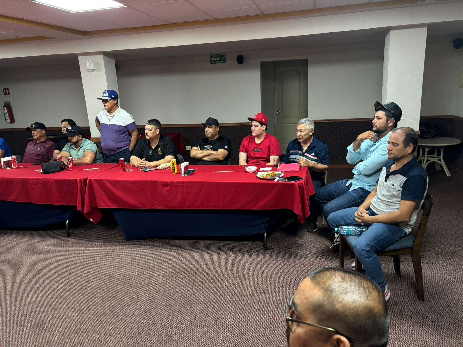 reunion entre softbolistas y ampayeres en ahome
