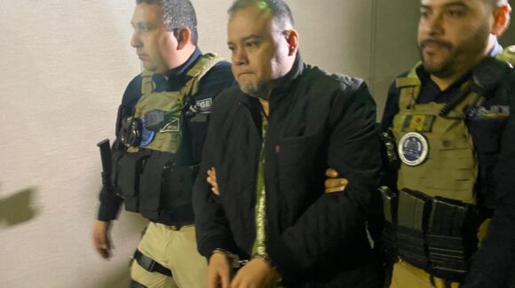 Abusó de niñas en el salón de clases: Sentencian a maestro de primaria por pederastia agravada, en BC