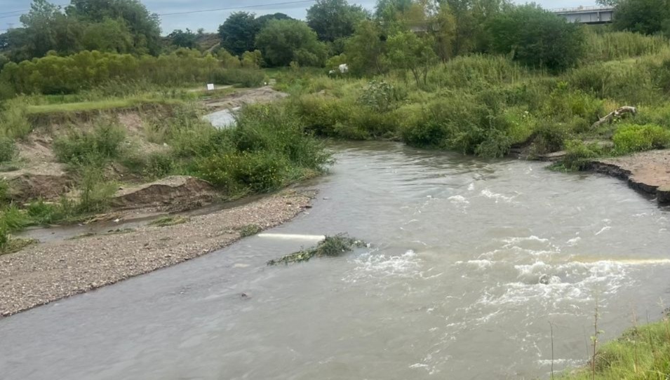 rio presidio tuberia rota en villa union sinaloa