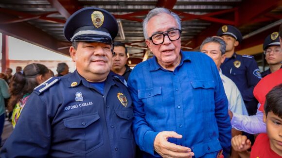 “Admiración y reconocimiento”; felicita gobernador Rocha Moya a Bomberos en su día