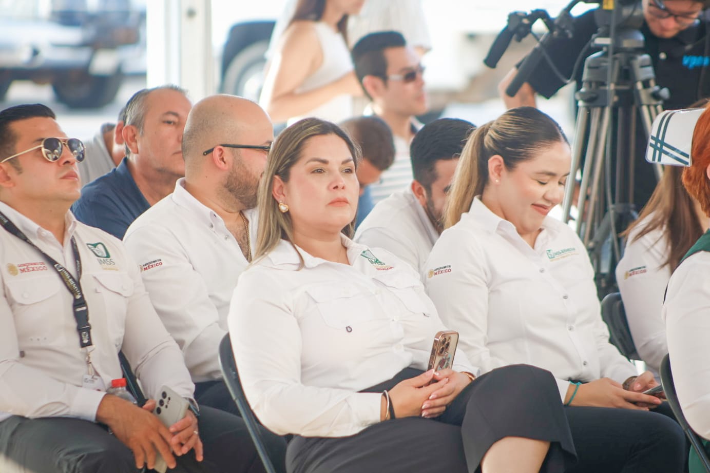 asistentes a la mañanera de claudia sheinbaum