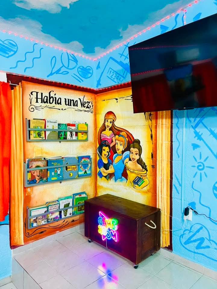 salon de clases del profesor Joel Zamudio en mazatlan