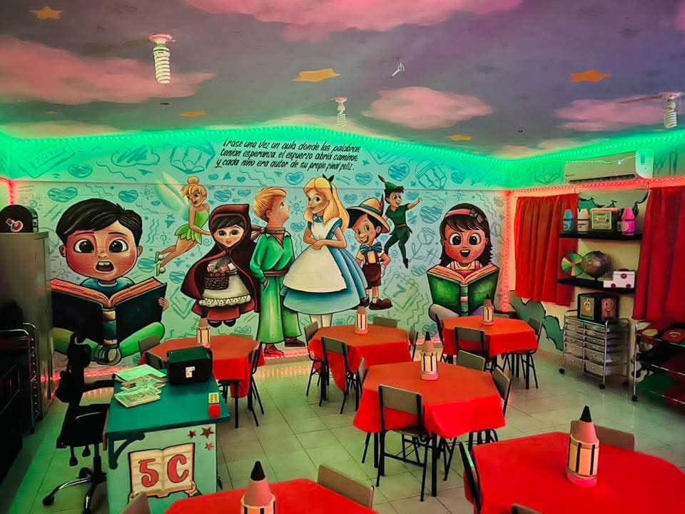 salon de clases del profesor Joel Zamudio en mazatlan
