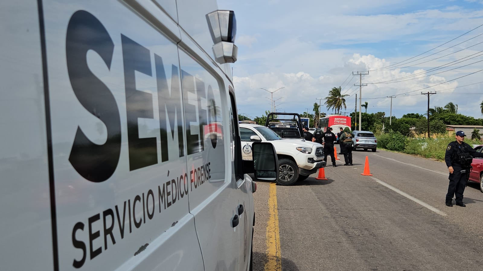 Semefo acudió a levantar el cuerpo del motociclista en la carretera Navolato-Altata
