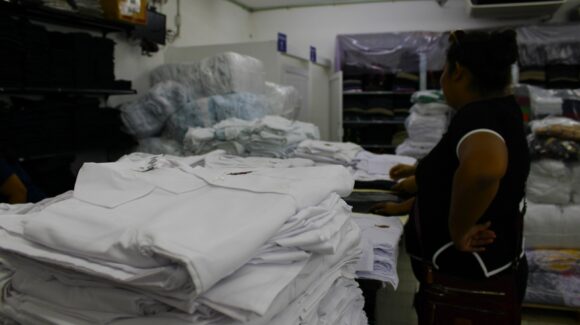 Textileros y papeleros ya fueron atendidos, su recurso llegará a más tardar el jueves: Yeraldine Bonilla