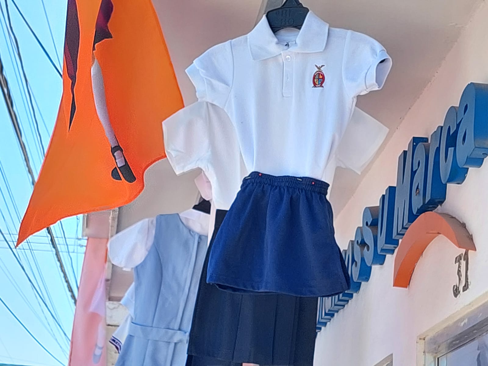 Centro de canjes de uniformes