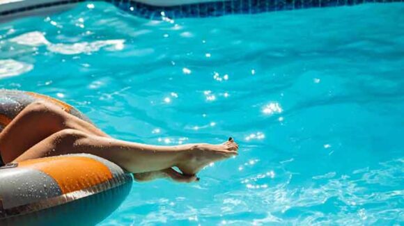 Albercas en verano: diversión refrescante con precauciones para tu salud