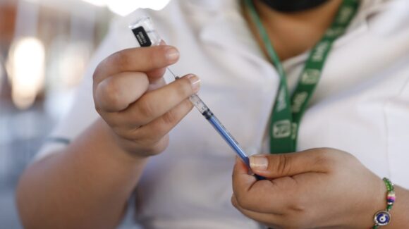 SSA llama a reforzar vacunación contra el sarampión ante brotes en México