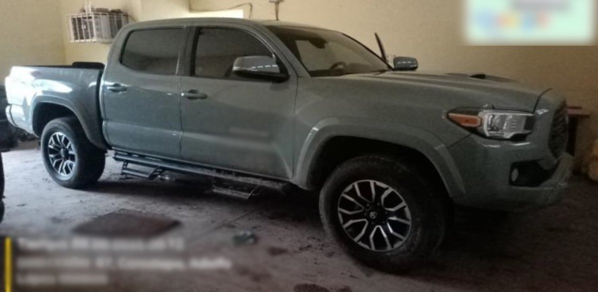 vehículo asegurado tras cateo en El Tamarindo, Culiacán