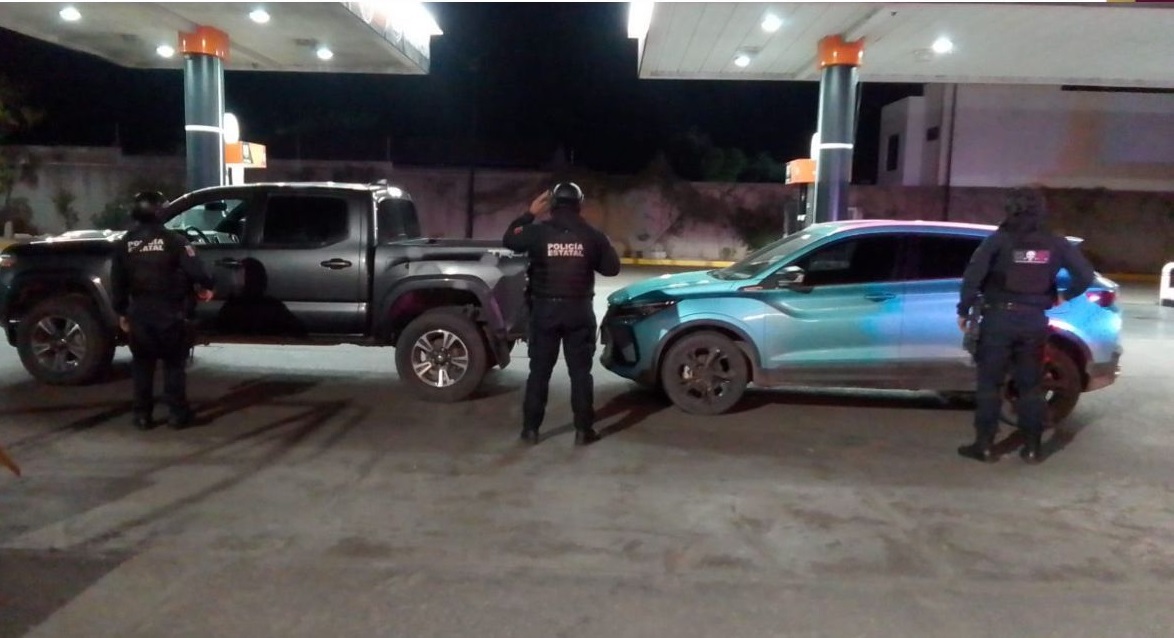 Vehículos asegurados en La Costerita, Culiacán