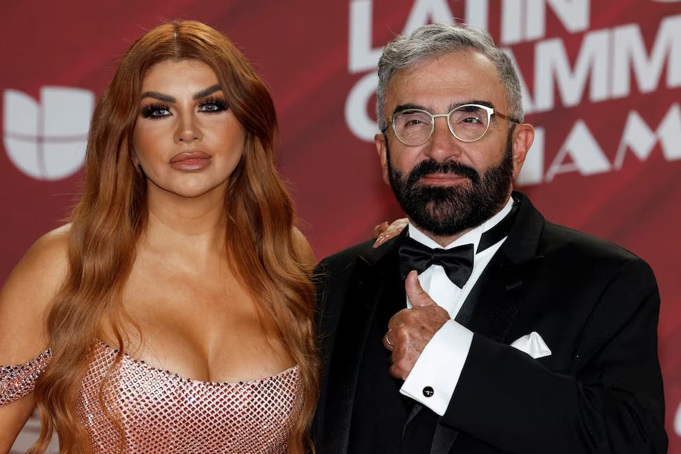 Vicente Fernández Jr. y Mariana González