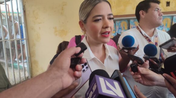 En 8 obras, ejerce Gobierno de Mazatlán 11.5 mdp en apoyo a escuelas; buscan extender presupuesto