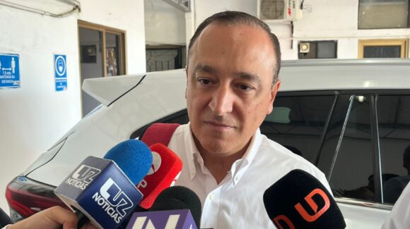 Nunca he estado ni estoy en ningún comité de adquisiciones o adjudicaciones, ni voz, ni con voto: Antonio Menéndez