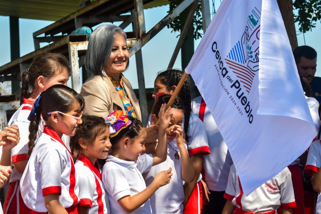 Arrancan en la comunidad de El Salitre, Salvador Alvarado esperada obra en espacio deportivo